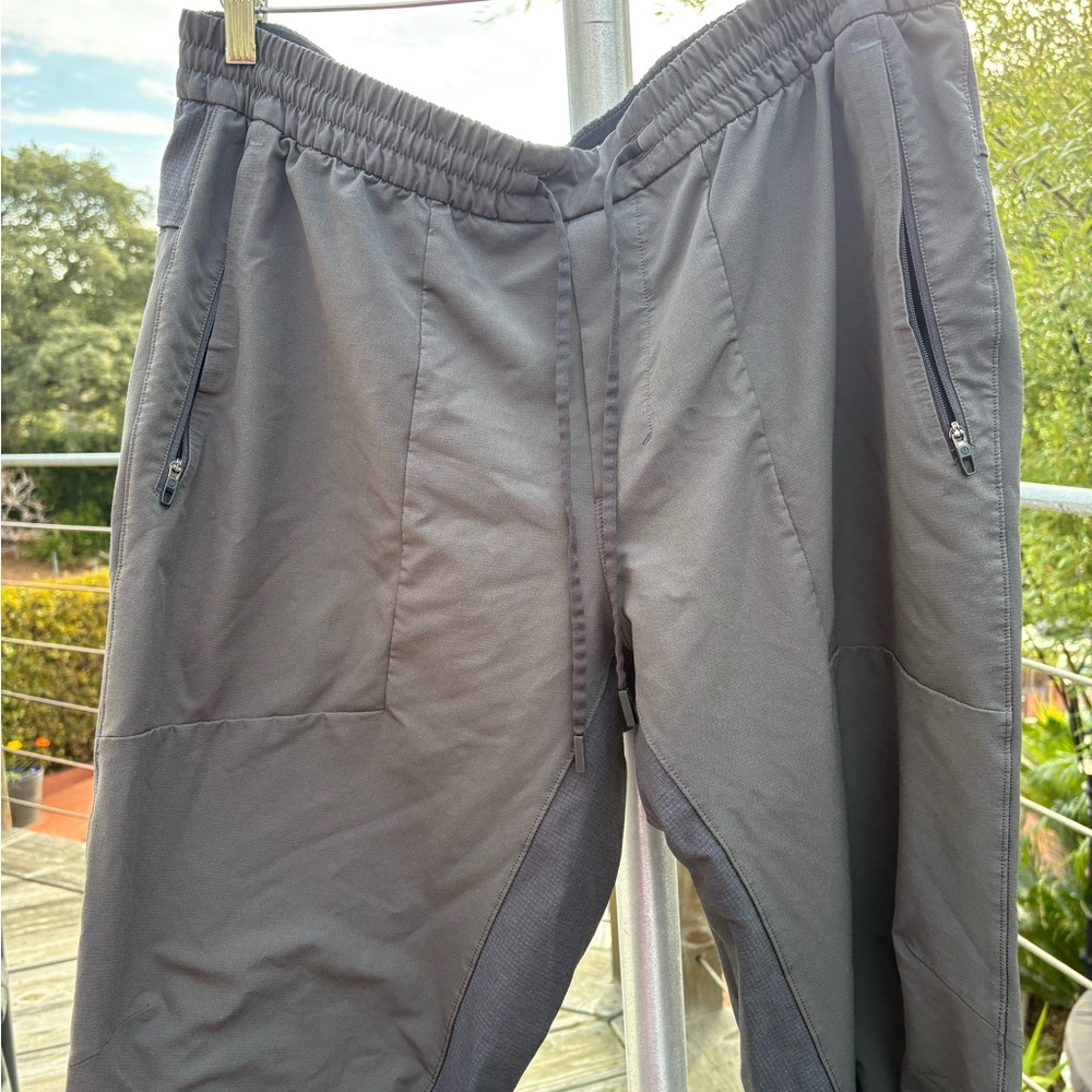 Men’s Lululemon gray jogger- XXL